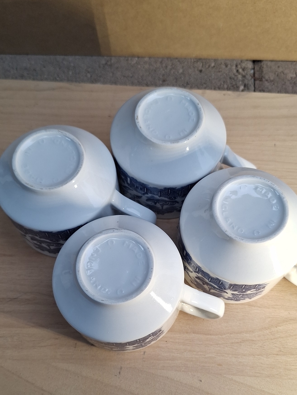 Vintage Churchill Blue Willow Coffee/Tea Cup Made In England Set Of 4 - Picture 5 of 15